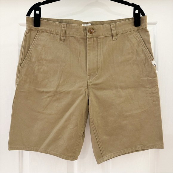 Quicksilver Straight Fit Flat Front Shorts Tan sz 34 - Picture 2 of 6